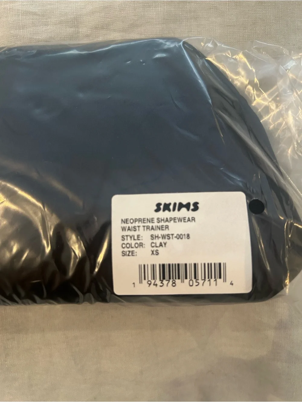 SKIMS Clay Waist Trainer Unopened in Neoprene case - XS - Picture 2 of 6